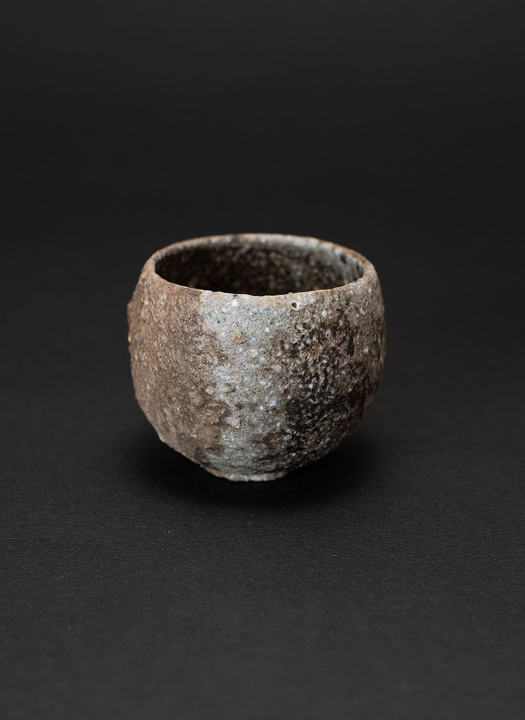Sake cup (Guinomi) – Yakishime (Shigaraki Land)