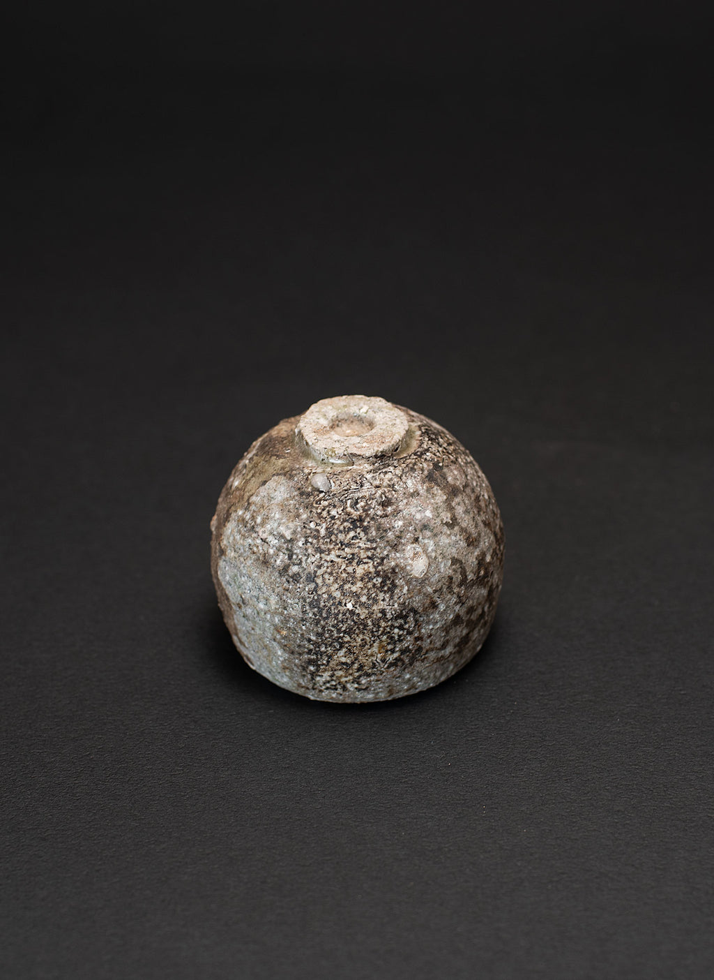 Sake cup (Guinomi) – Yakishime (Shigaraki Land)