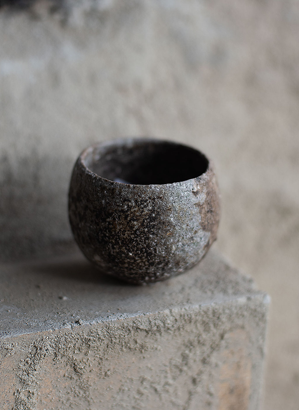 Sake cup (Guinomi) – Yakishime (Shigaraki Land)