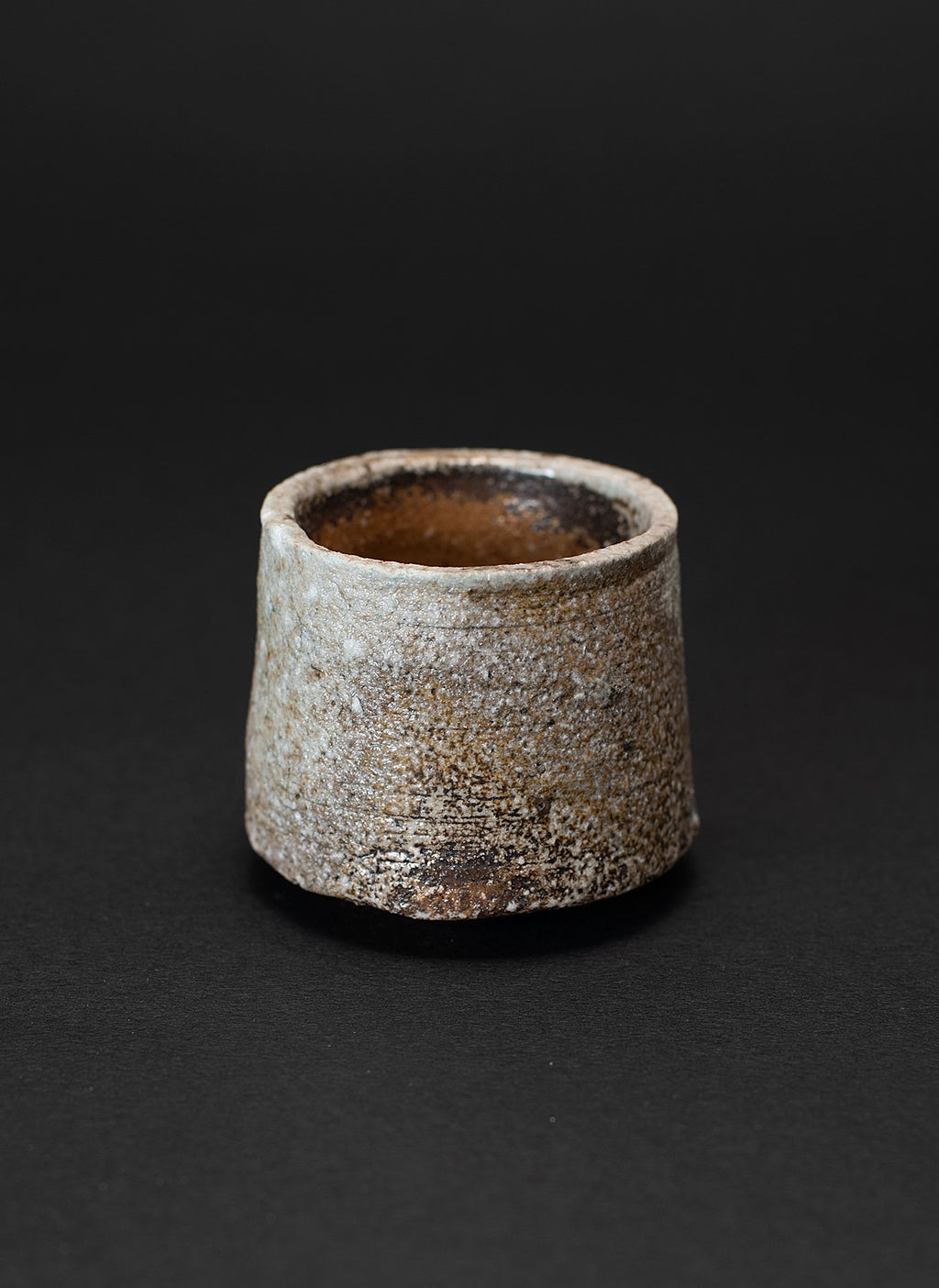 Sake cup (Guinomi) – Yakishime (Shigaraki Land)