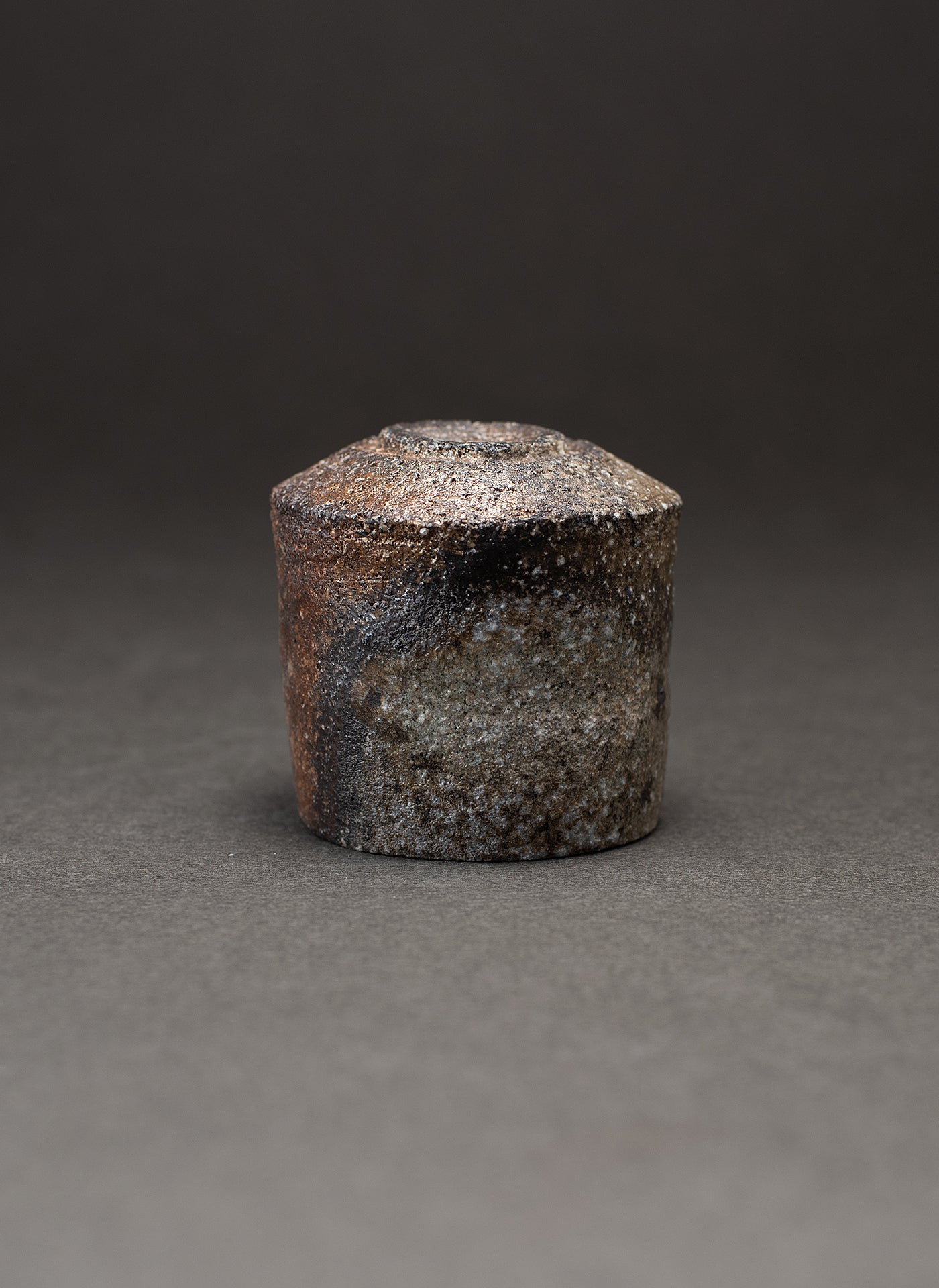Coupe à saké (Guinomi) - Yakishime (Terre de Tamba) A-9