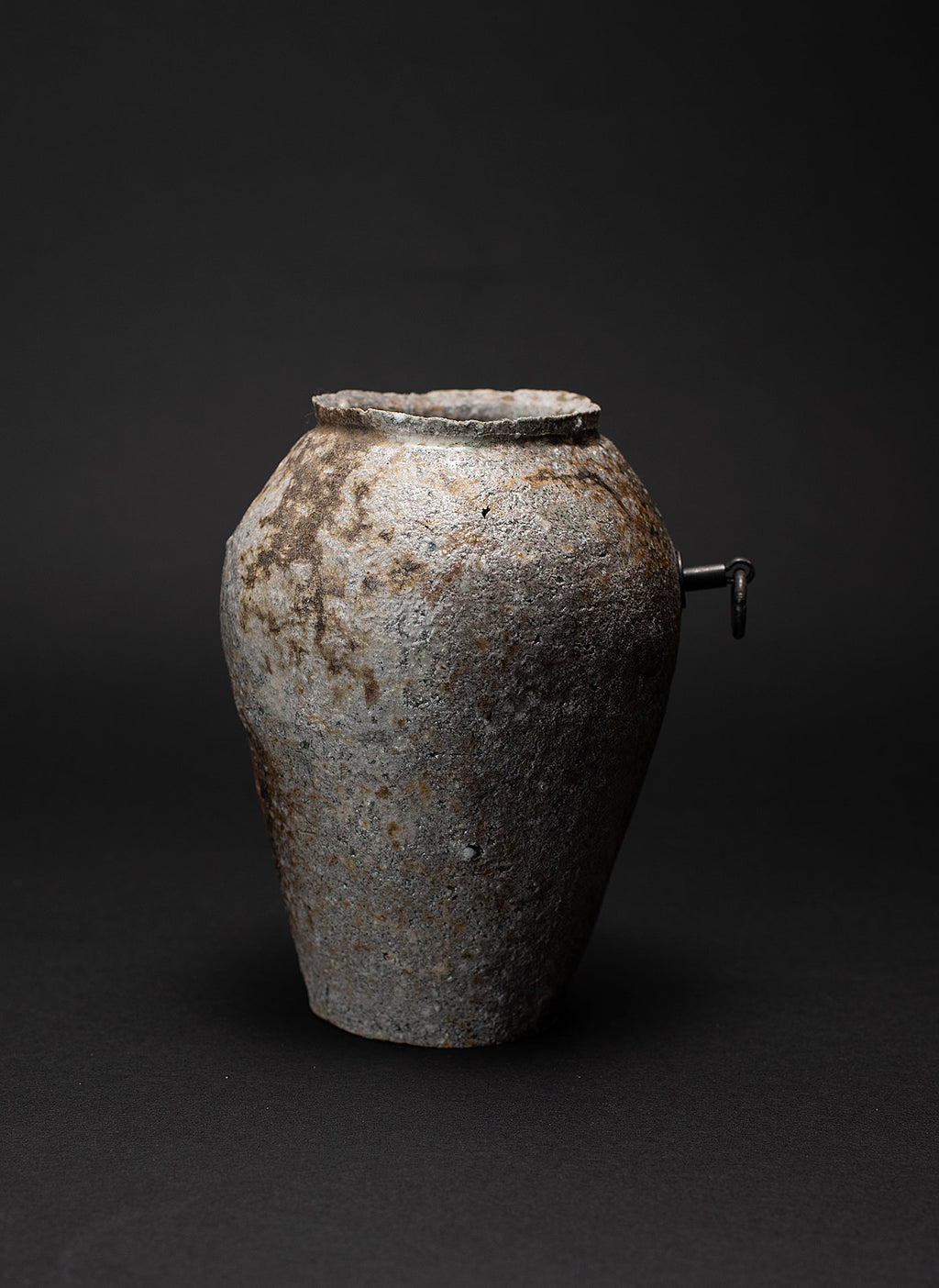 Flower vase (hanging or freestanding) – Yakishime (Shigaraki clay)