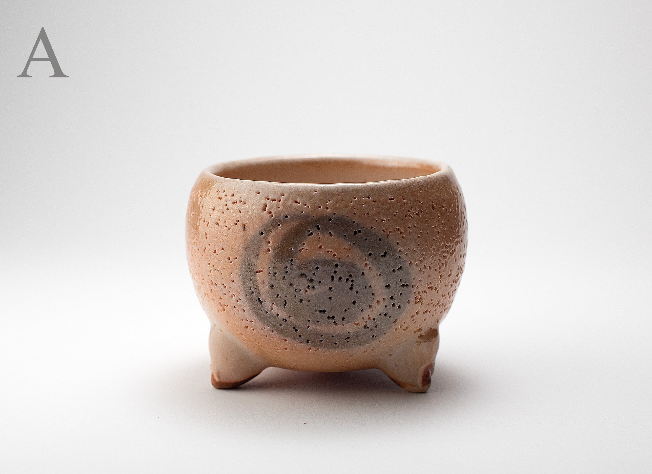 Petit bol Shino avec motif circulaire