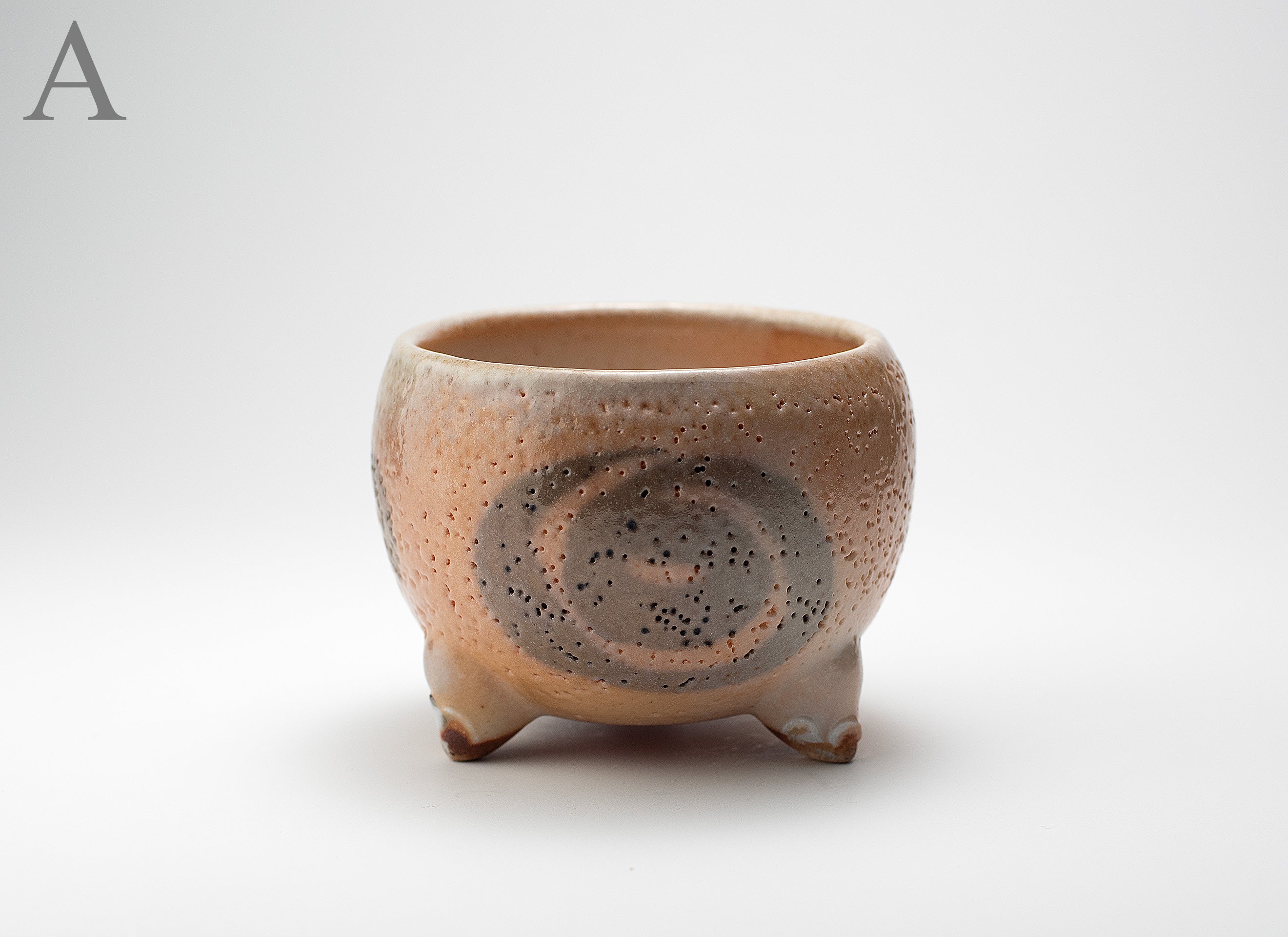 Petit bol Shino avec motif circulaire